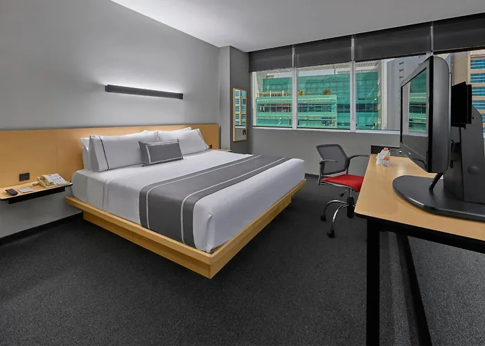 Express By Marriott Ciudad De Santa Fe Hotel