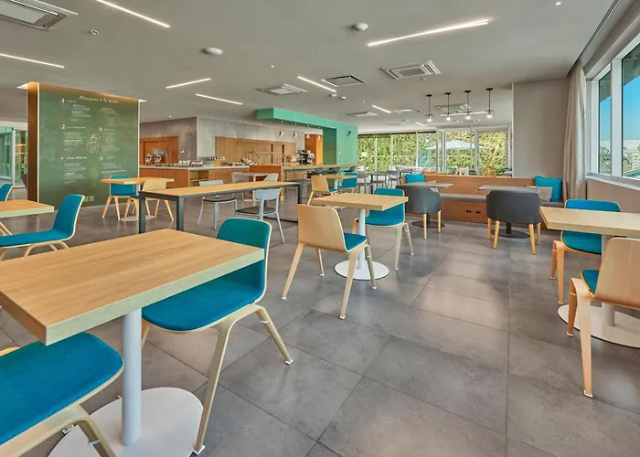 Hotel Express By Marriott Ciudad De Santa Fe