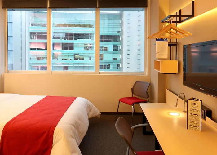 Express By Marriott Ciudad De Santa Fe 3*