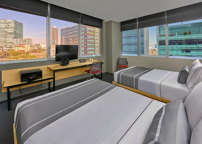 Hotel Express By Marriott Ciudad De Santa Fe 3*